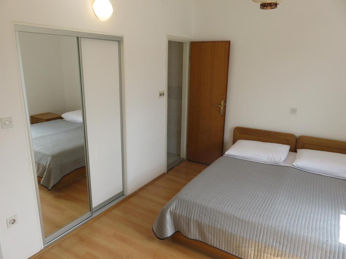 Apartmani Mm スタリグラード エクステリア 写真