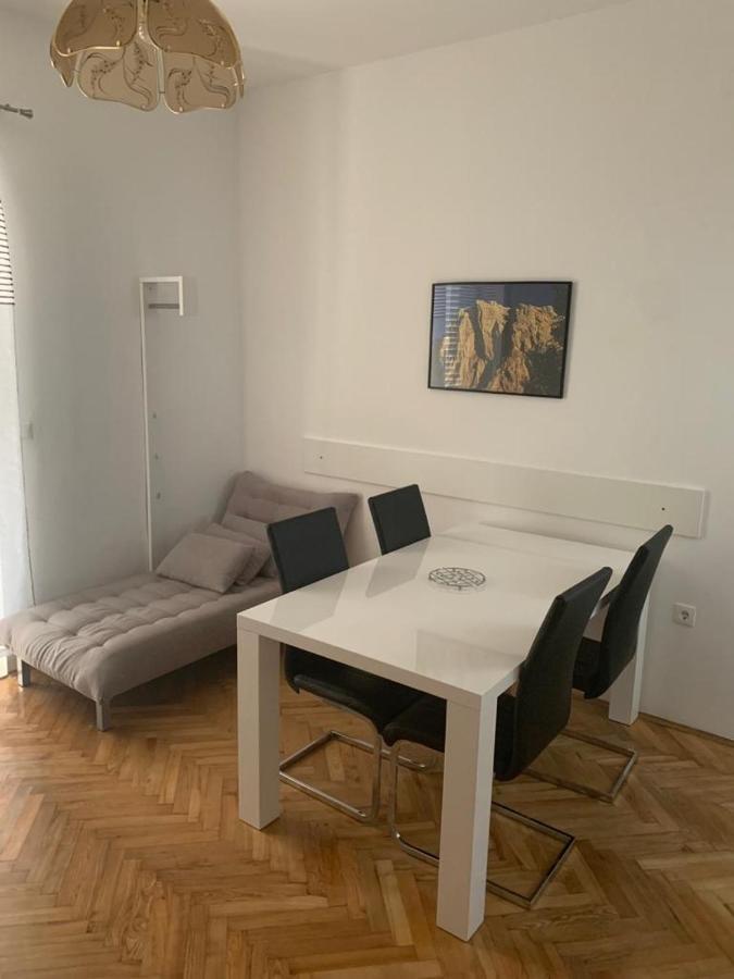 Apartmani Mm スタリグラード エクステリア 写真